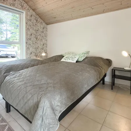 4 Bedroom Lovely In *