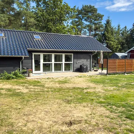 4 Bedroom Lovely In